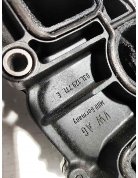 COLECTOR ADMISION VOLKSWAGEN PASSAT BERLINA (362) - 271576