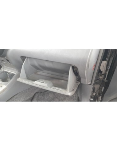 GUANTERA TOYOTA RAV4 (A2) - 272821