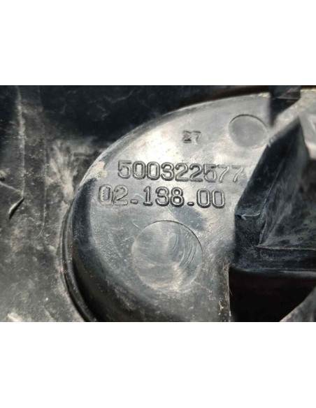 PILOTO LATERAL DERECHO IVECO DAILY CAMIÓN/VOLQUETE - 273227