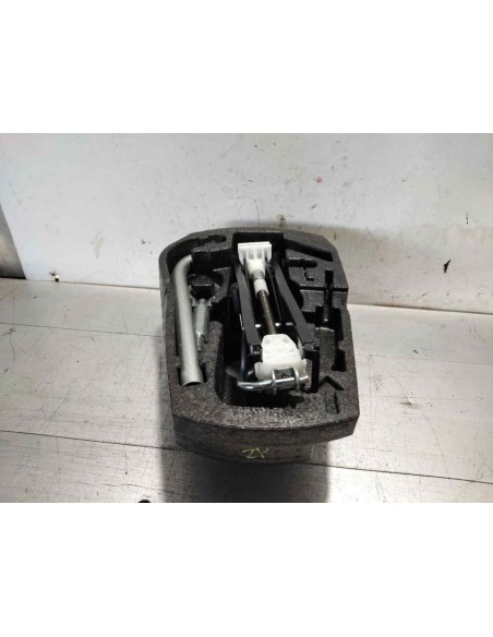 GATO SKODA  - 273640