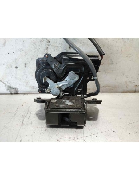 CERRADURA MALETERO / PORTON TOYOTA COROLLA VERSO (R1) - 241462