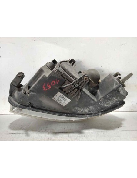 FARO DERECHO VOLKSWAGEN PASSAT BERLINA (3B3) - 274582