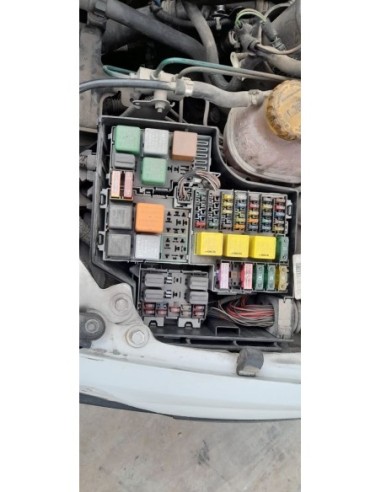 CAJA RELES / FUSIBLES OPEL COMBO (CORSA C) -...