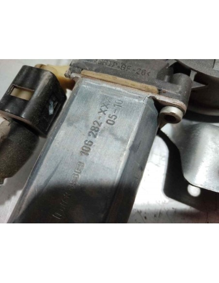 ELEVALUNAS DELANTERO IZQUIERDO TOYOTA YARIS (NCP1/NLP1/SCP1) - 274815