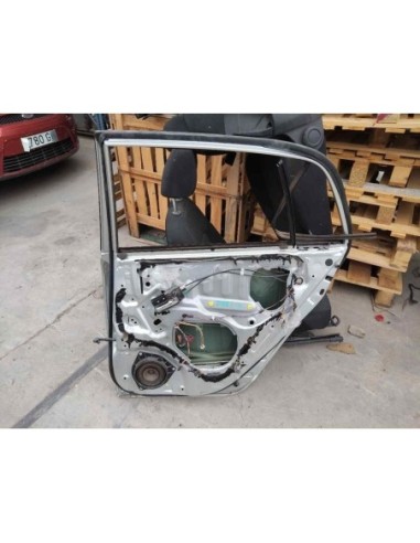 PUERTA TRASERA DERECHA TOYOTA COROLLA (E12) -...