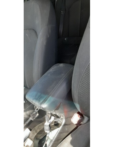 APOYABRAZOS CENTRAL KIA OPTIMA (JF) - 275019