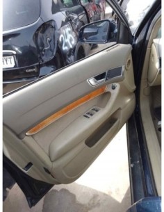 GUARNECIDO PUERTA DELANTERA IZQUIERDA AUDI A6 BERLINA...