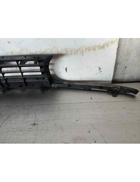 REJILLA DELANTERA VOLKSWAGEN GOLF III (1H1)(11 1991) - 275390