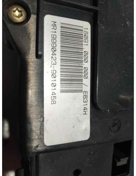 CAJA RELES / FUSIBLES BMW SERIE 3 BERLINA (E46) - 181565