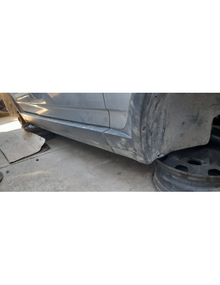 FALDON LATERAL BMW SERIE X3 (E83) - 275703