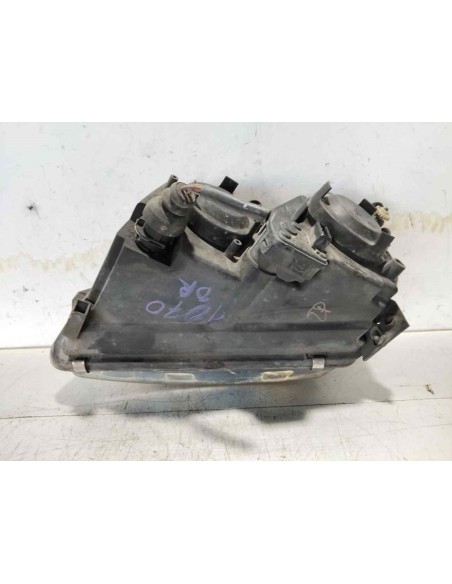 FARO DERECHO VOLKSWAGEN PASSAT BERLINA (3B2) - 271084