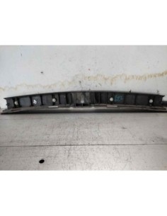 MOLDURAS TRASERAS TOYOTA COROLLA VERSO (R1) - 274915 2