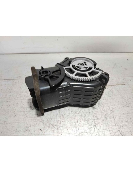 REJILLA AIREADORA TOYOTA COROLLA VERSO (R1) - 276926