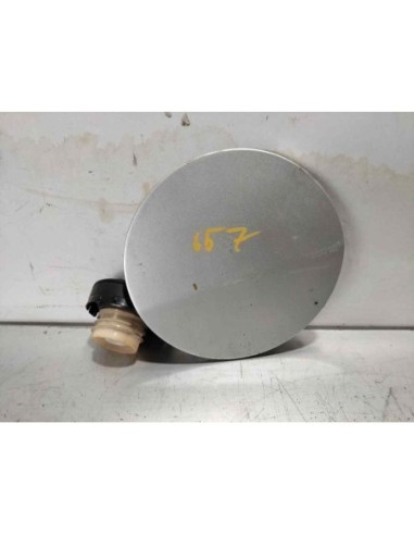 TAPA EXTERIOR COMBUSTIBLE TOYOTA COROLLA VERSO...