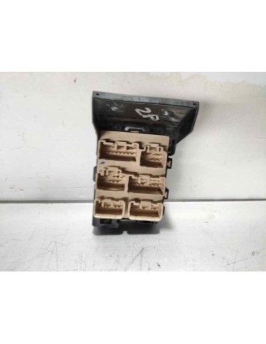 CAJA RELES / FUSIBLES TOYOTA COROLLA VERSO (R1)...