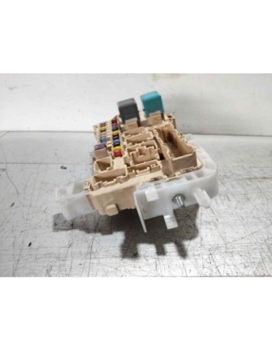 CAJA RELES / FUSIBLES TOYOTA COROLLA VERSO (R1)...