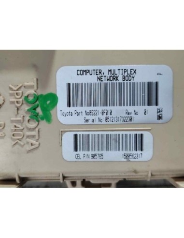 CAJA RELES / FUSIBLES TOYOTA COROLLA VERSO (R1)...