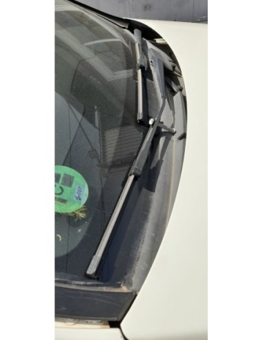 BRAZO LIMPIA DELANTERO DERECHO MERCEDES-BENZ...