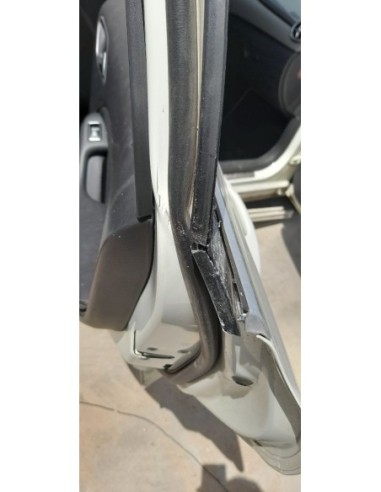 PUERTA TRASERA DERECHA MERCEDES-BENZ CLASE B...