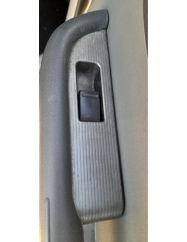 MANDO ELEVALUNAS TRASERO DERECHO NISSAN X-TRAIL...