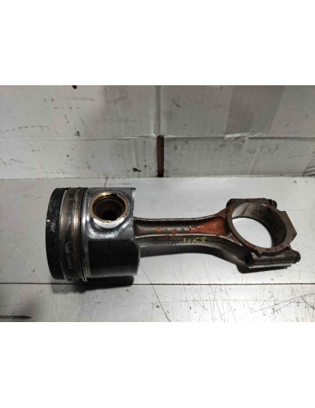 PISTON VOLKSWAGEN PASSAT VARIANT (3C5) - 277677