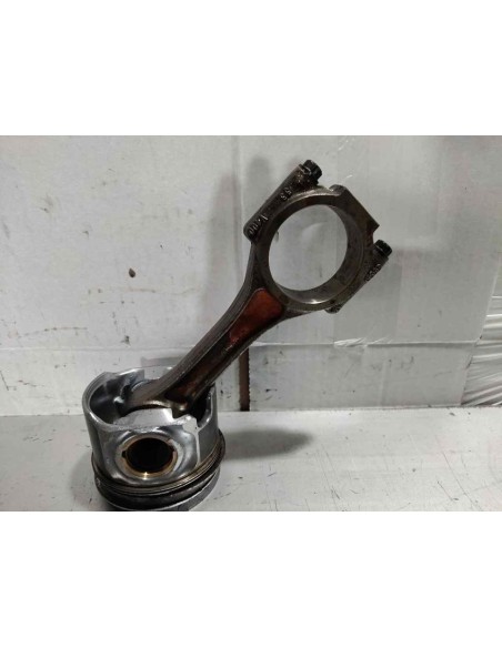 PISTON VOLKSWAGEN PASSAT VARIANT (3C5) - 277678