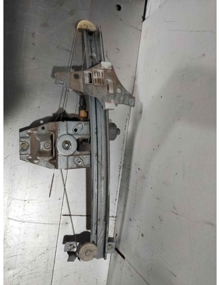 MOTOR ELEVALUNAS DELANTERO DERECHO TOYOTA AVENSIS BERLINA (T22) - 242446