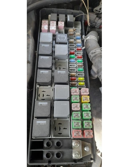 CAJA RELES / FUSIBLES LAND ROVER DISCOVERY - 277533