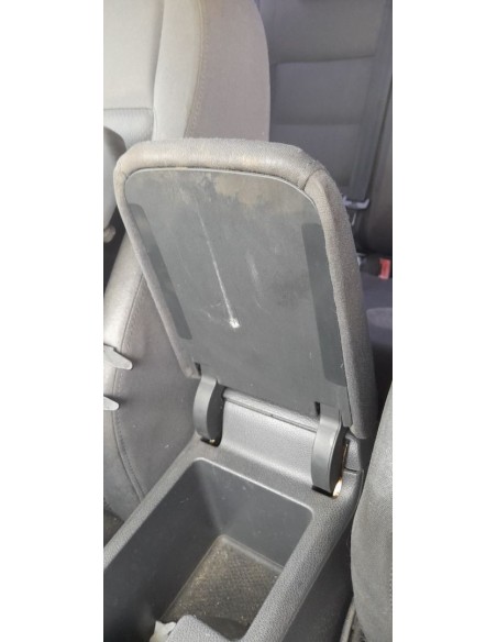 APOYABRAZOS CENTRAL VOLKSWAGEN GOLF V (1K1)(10 2003) - 277702