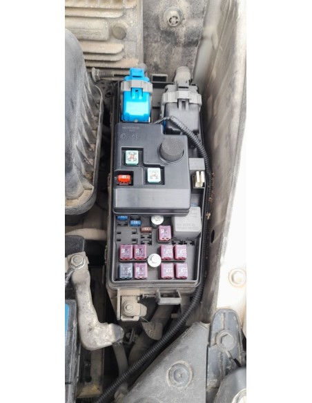 CAJA RELES / FUSIBLES KIA CARNIVAL - 277844