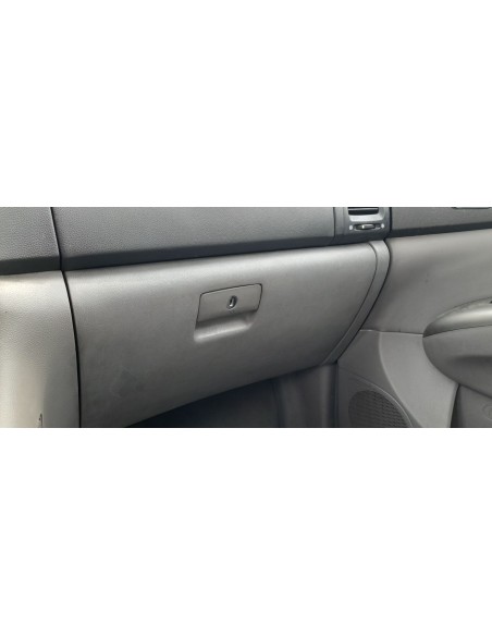 GUANTERA KIA CARNIVAL - 277802