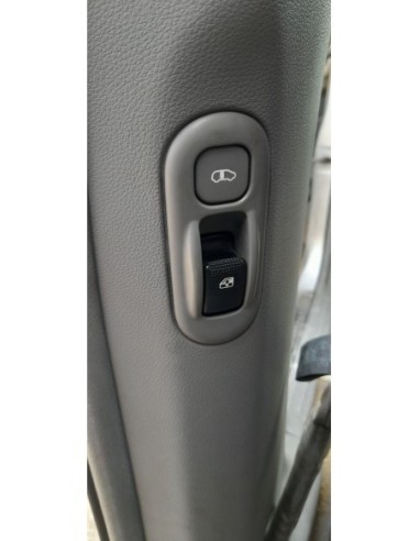 MANDO ELEVALUNAS TRASERO IZQUIERDO KIA CARNIVAL...