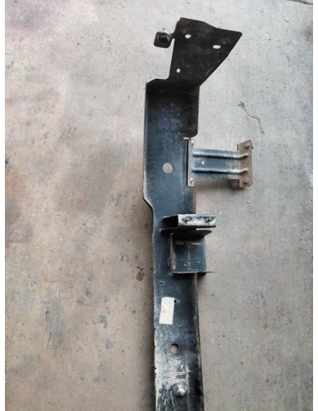 PARAGOLPES DELANTERO LAND ROVER DISCOVERY (LT) - 209614