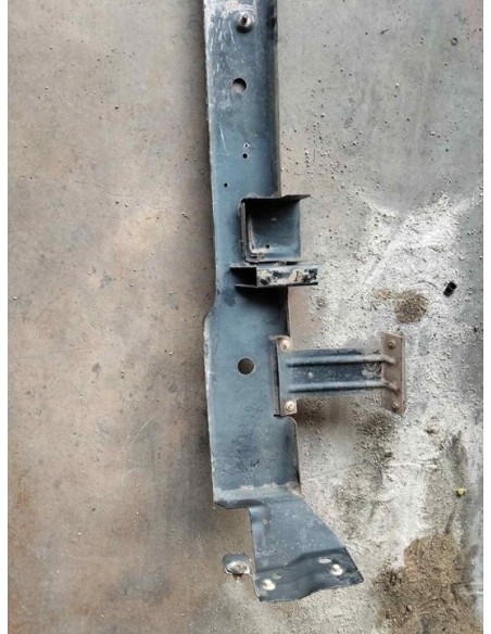 PARAGOLPES DELANTERO LAND ROVER DISCOVERY (LT) - 209614