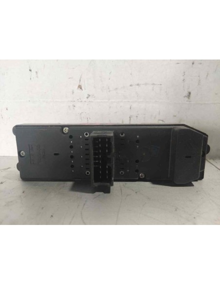 MANDO ELEVALUNAS DELANTERO IZQUIERDO TOYOTA AVENSIS BERLINA (T22) - 244350