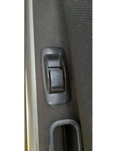 MANDO ELEVALUNAS TRASERO DERECHO TOYOTA COROLLA VERSO...