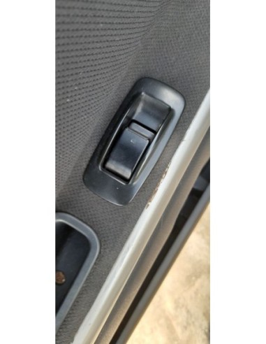 MANDO ELEVALUNAS TRASERO IZQUIERDO TOYOTA...