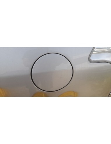 TAPA EXTERIOR COMBUSTIBLE TOYOTA COROLLA VERSO...
