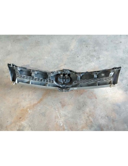 REJILLA DELANTERA TOYOTA COROLLA VERSO (R1) - 278753