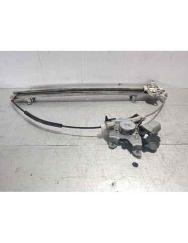 ELEVALUNAS DELANTERO DERECHO NISSAN NV200...